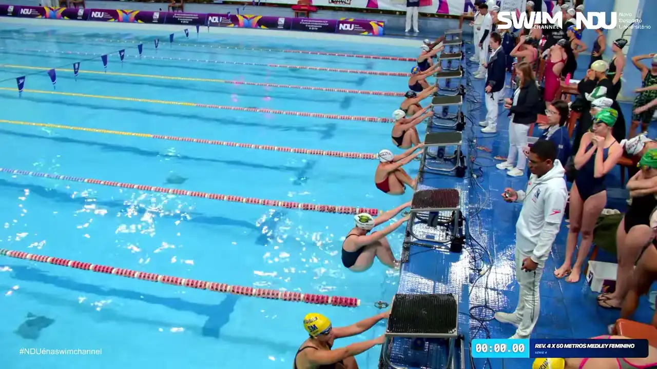 Revezamento 4×50m Medley Feminino - Série 4