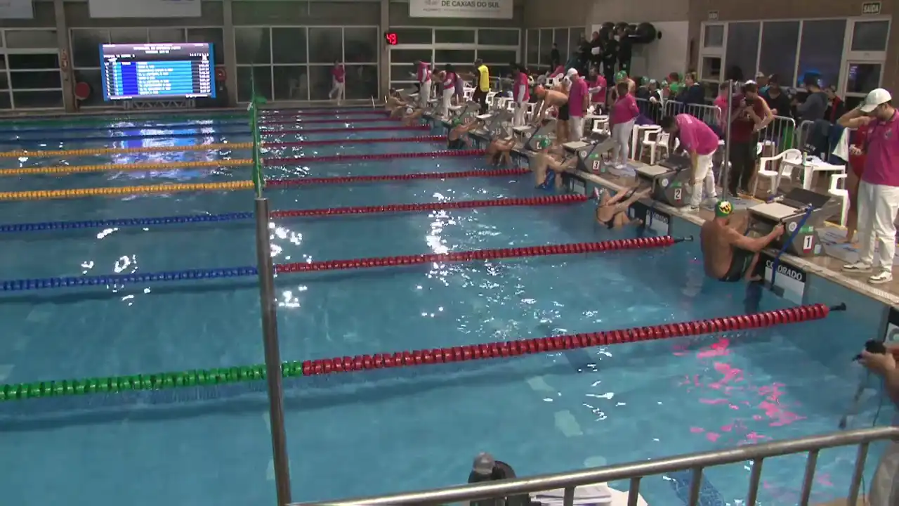 Revezamento 4×50m Medley Misto - Série 4